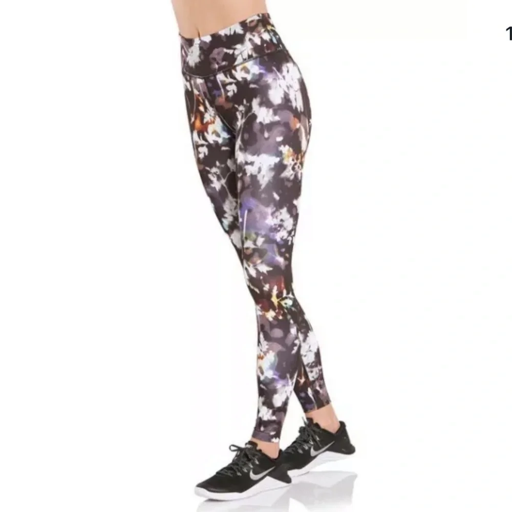 Nike Floral Print Dri Fit Leggings XS ($70) - Picture 1 of 7